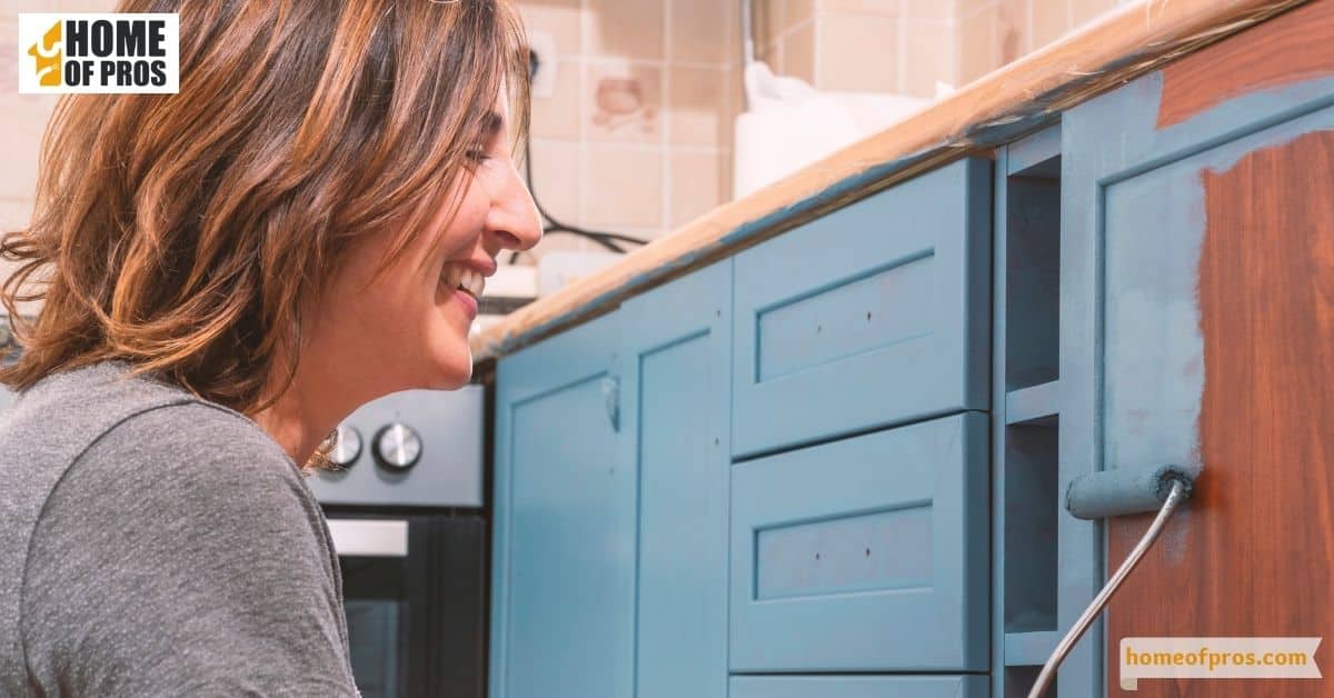 Select the right type of paint for your kitchen cabinets