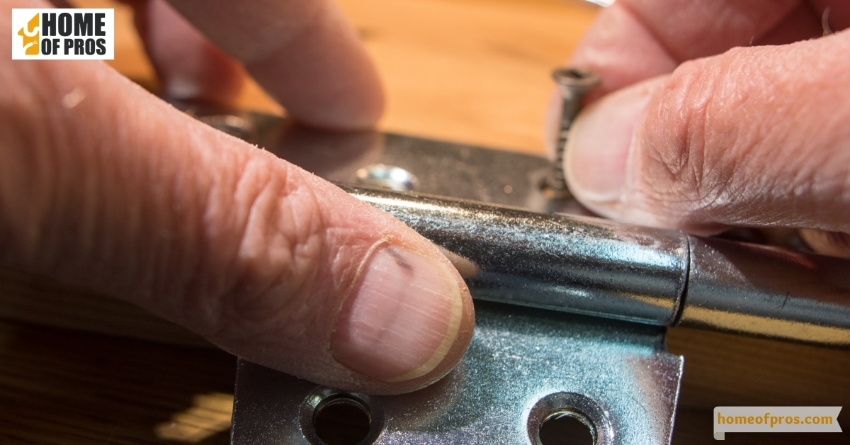 Strap Hinges