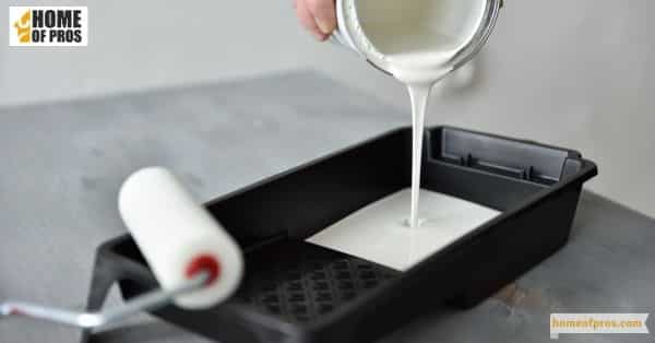 Use a Paint Grid or Tray Liner for Consistent Coverage